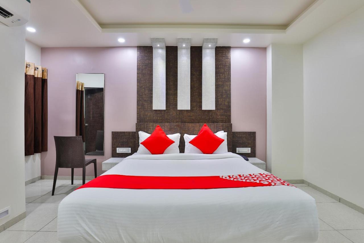 Oyo 23174 Hotel Parth Inn Dwārka Eksteriør billede